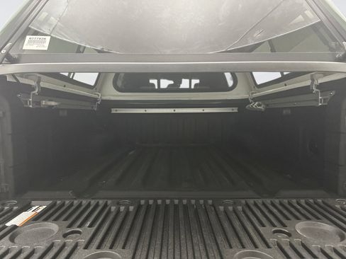 Used 2022 Nissan Frontier PRO-4X w/ Pro-4X Premium Package AWD/4WD image 23