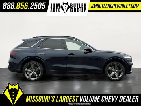 Used 2023 Genesis GV70 2.5T w/ Sport Prestige Package image 4