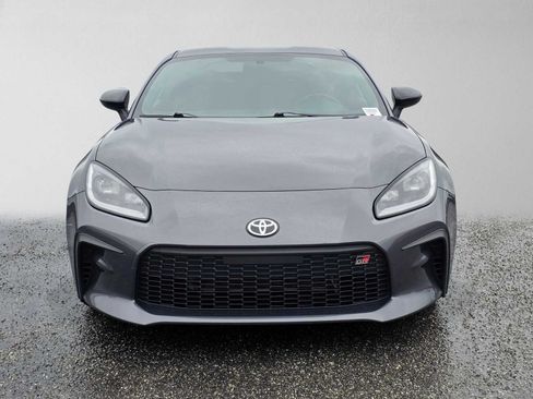 Used 2023 Toyota GR86 w/ ALL Weather Mat Package (TMS) RWD image 8