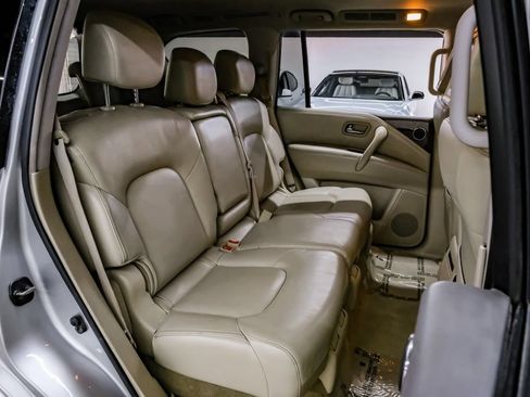 Used 2016 INFINITI QX80 2WD w/ Driver's Assistance Package image 45