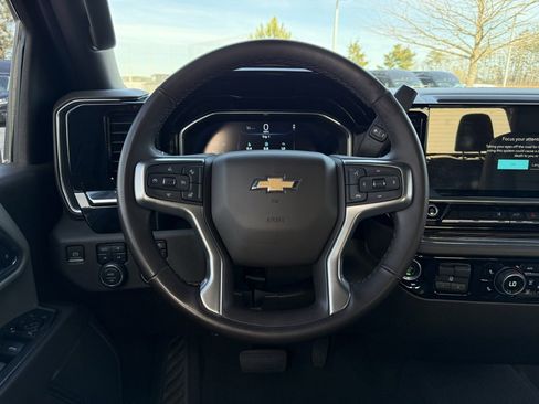 Used 2024 Chevrolet Silverado 2500 LT image 14