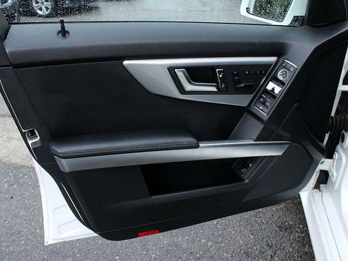 Used 2014 Mercedes-Benz GLK 350 2WD image 12