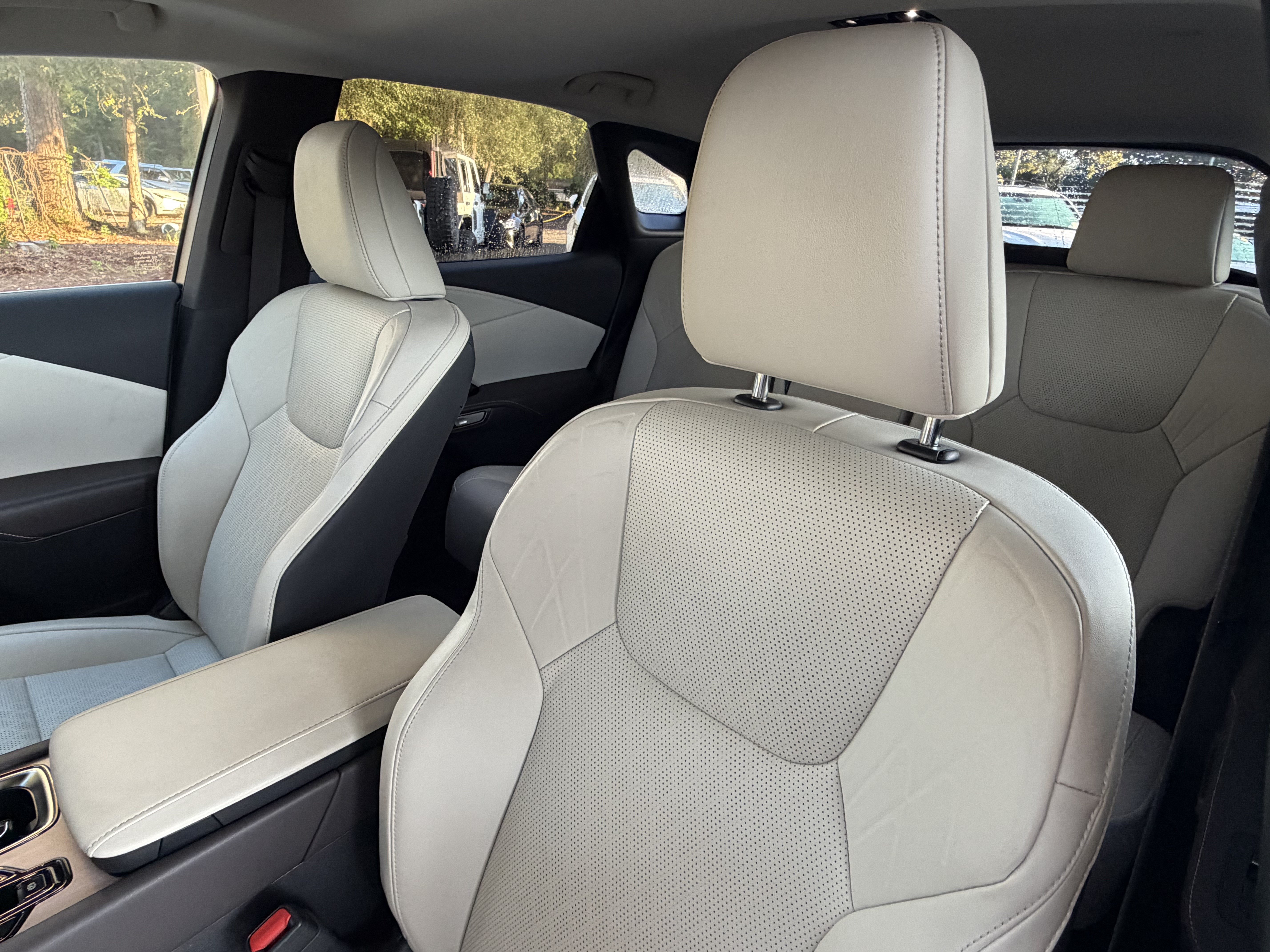 Used 2026 Lexus RX 350 Premium Plus w/ Accessory Package (Z1) FWD image 16