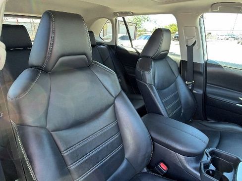 Certified 2021 Toyota RAV4 XLE Premium image 40