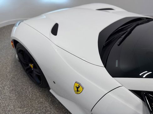 Used 2023 Ferrari 812 GTS RWD image 22