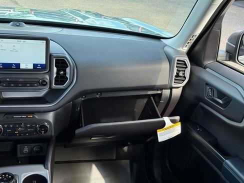 Used 2023 Ford Bronco Sport Outer Banks w/ Tech Package AWD/4WD image 28