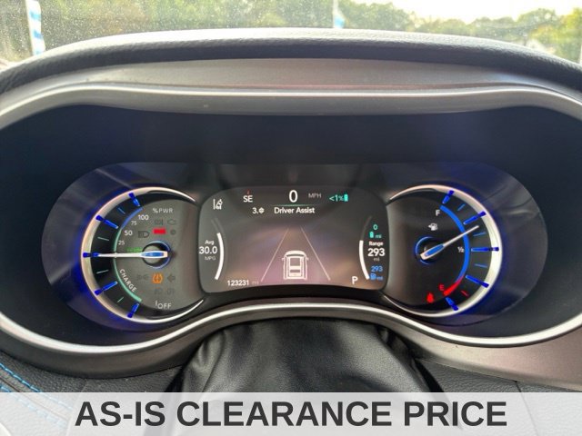 Used 2021 Chrysler Pacifica Touring-L FWD image 31
