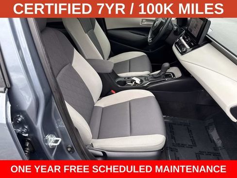 Used 2025 Toyota Corolla LE w/ LE Premium Package FWD image 9