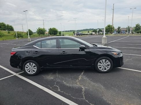 Used 2025 Nissan Sentra S FWD image 4
