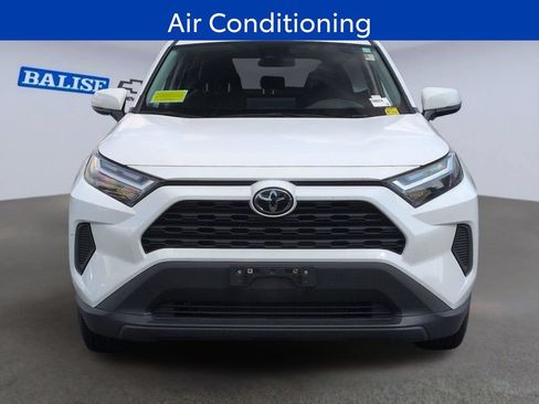 Used 2024 Toyota RAV4 LE AWD/4WD image 9