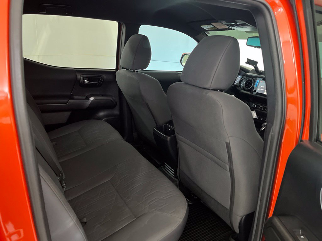 Used 2018 Toyota Tacoma TRD Off-Road AWD/4WD image 23