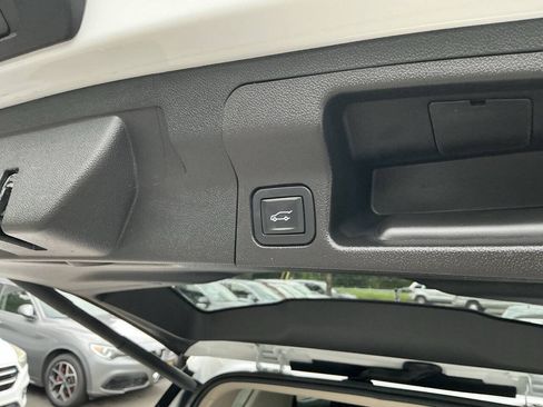 Used 2019 GMC Acadia Denali AWD/4WD image 32