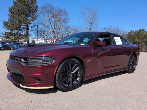Used 2019 Dodge Charger Scat Pack w/ Navigation & Travel Group image 7