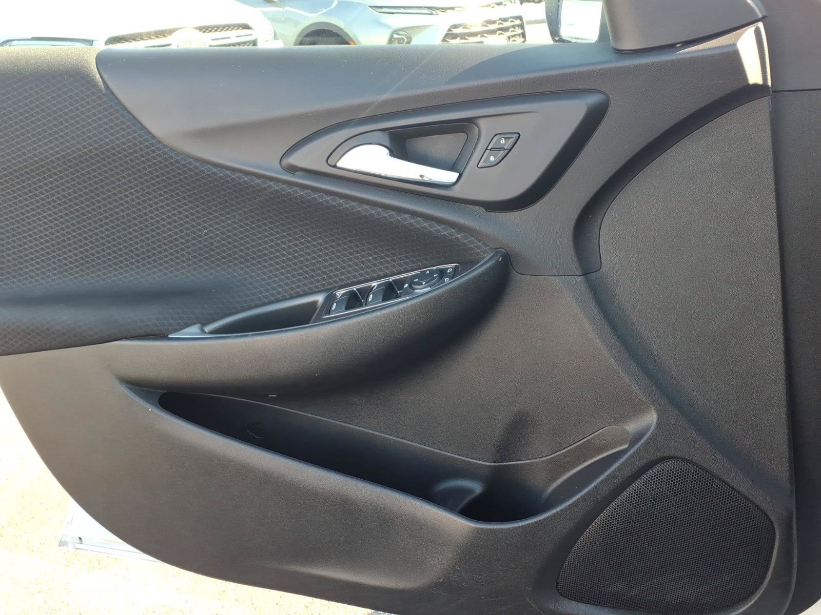 Used 2023 Chevrolet Malibu LT FWD image 23