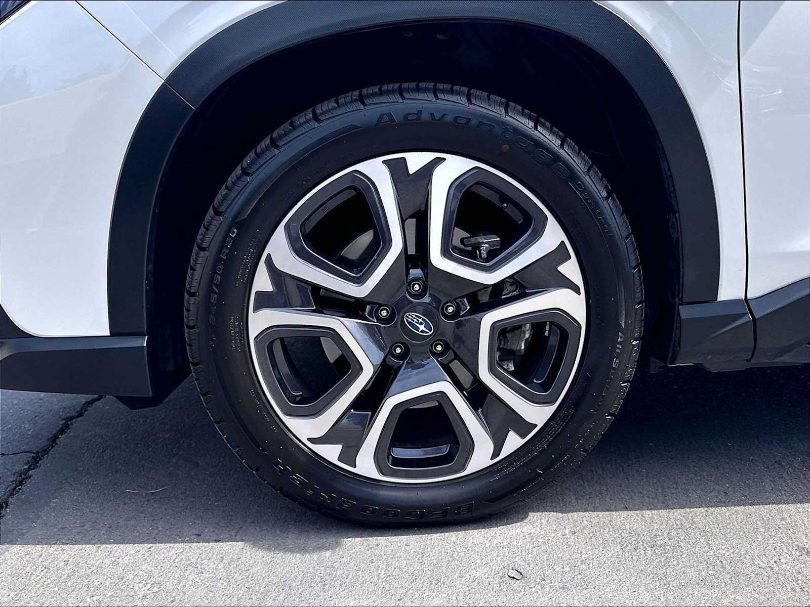 Used 2023 Subaru Ascent Touring AWD/4WD image 12