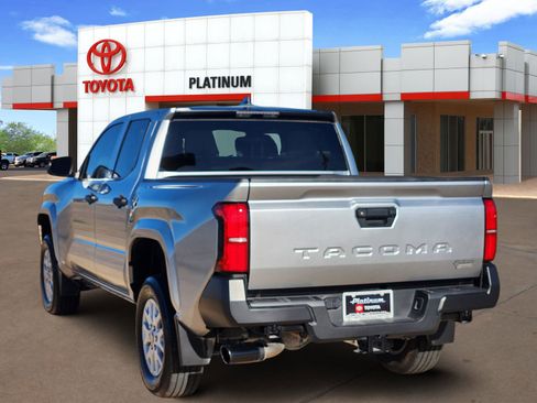 Used 2024 Toyota Tacoma SR image 5