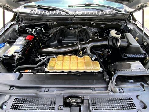 Used 2020 Ford Expedition Limited RWD image 26