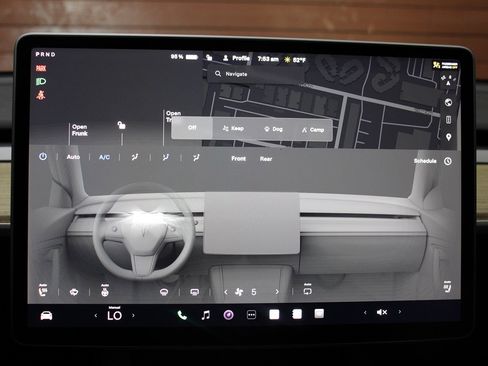 Used 2023 Tesla Model 3 Standard Range image 10