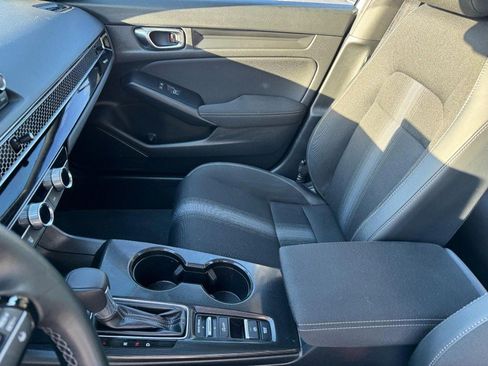 Used 2024 Honda Civic Sport image 13