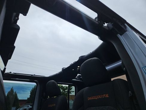 Used 2022 Jeep Gladiator Mojave AWD/4WD image 22