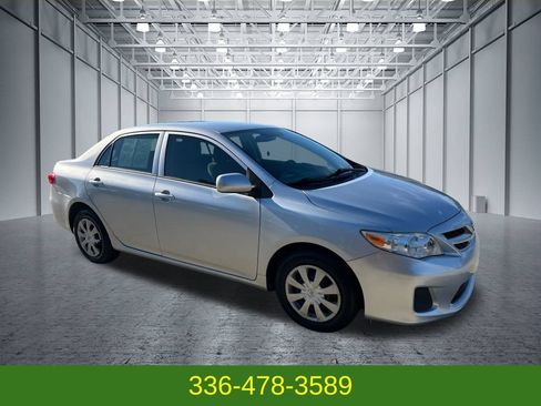 Used 2013 Toyota Corolla L FWD image 7