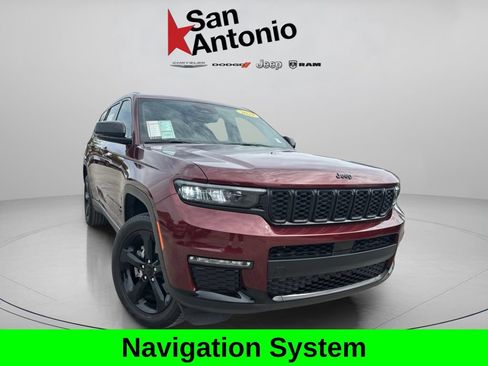 Used 2024 Jeep Grand Cherokee L Limited w/ Black Appearance Package RWD image 3