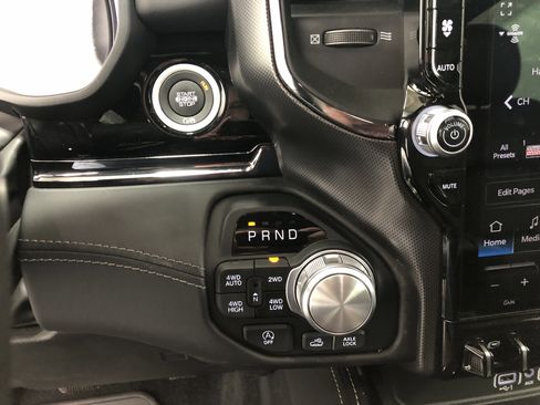 Certified 2025 RAM 1500 Limited AWD/4WD image 19