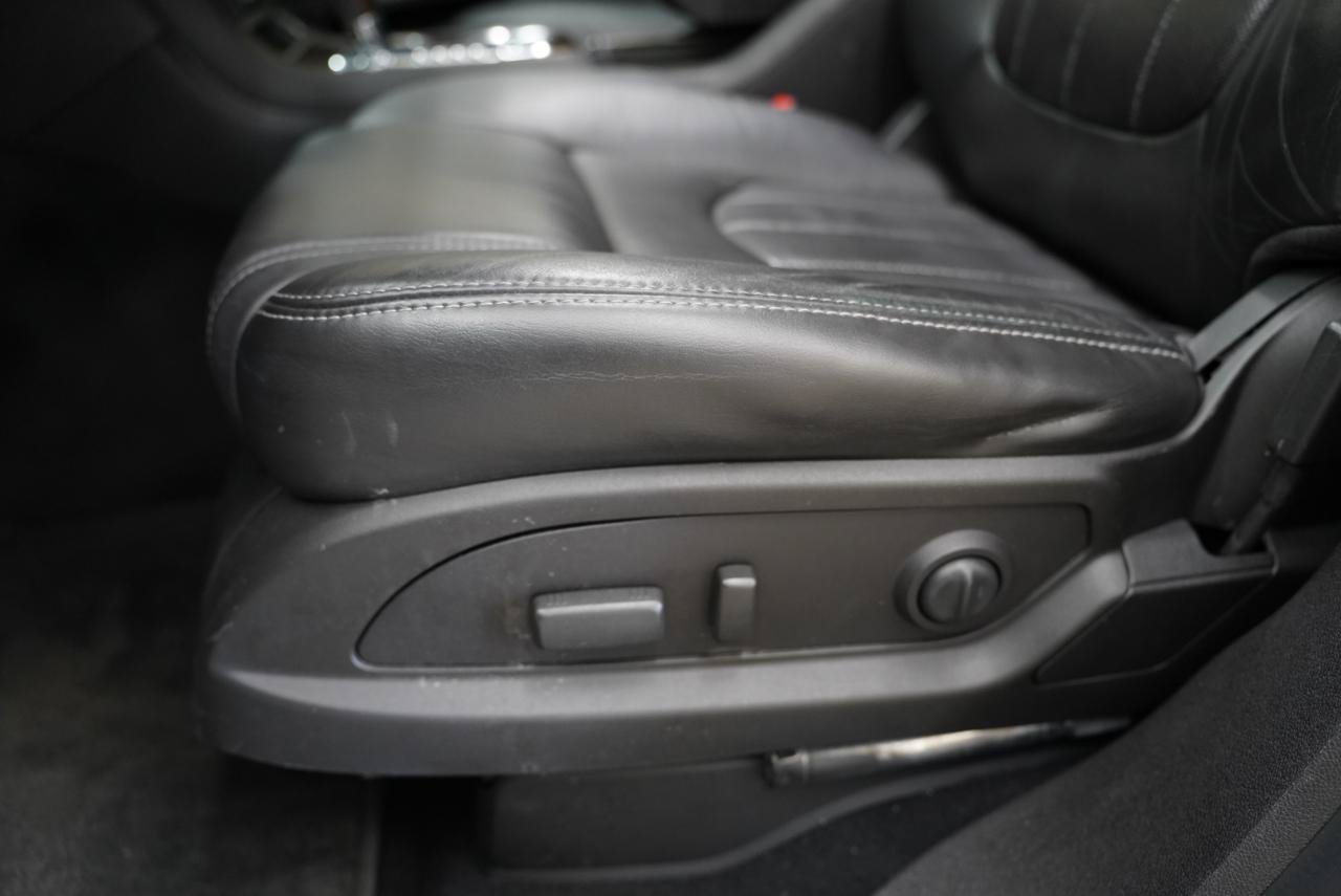 Used 2013 GMC Acadia Denali FWD image 26