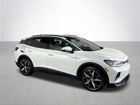 Used 2023 Volkswagen ID.4 Pro S image 4