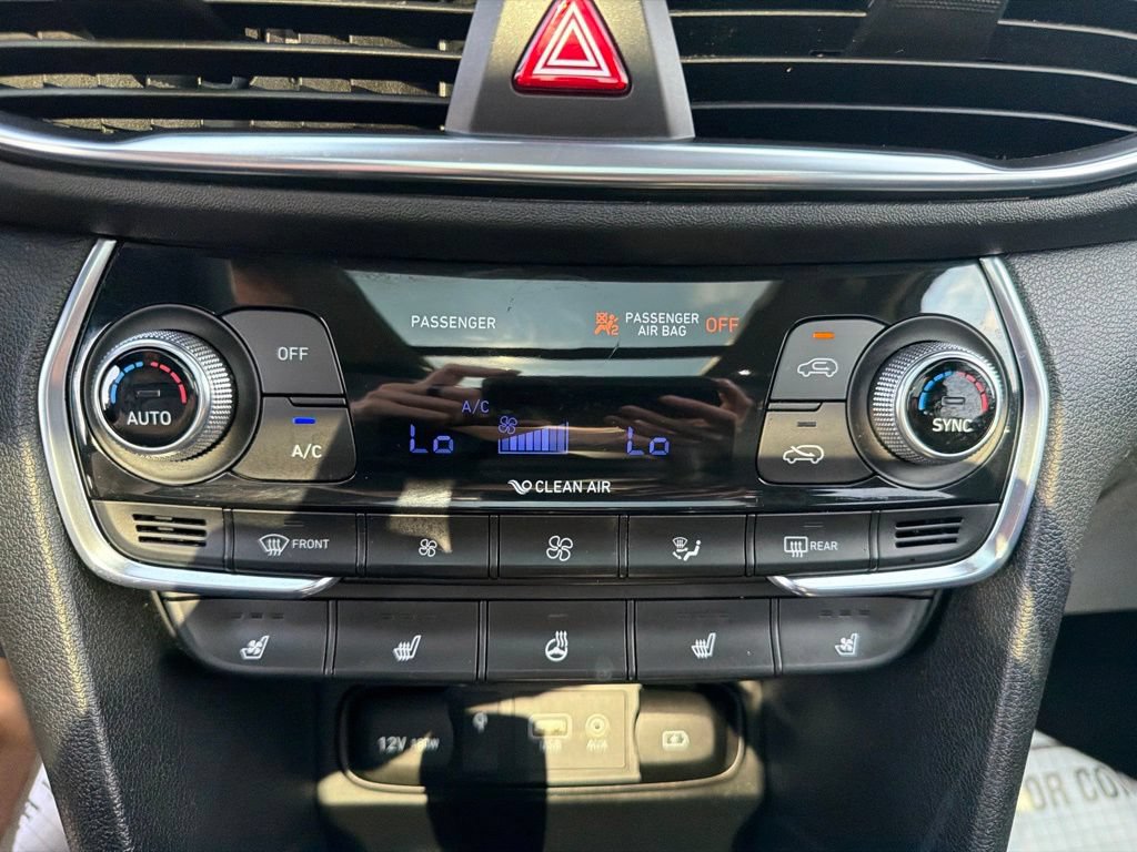 Used 2020 Hyundai Santa Fe Limited AWD/4WD image 31
