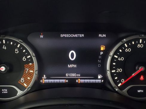 Used 2020 Jeep Renegade Trailhawk w/ UConnect 8.4 Nav Group image 21