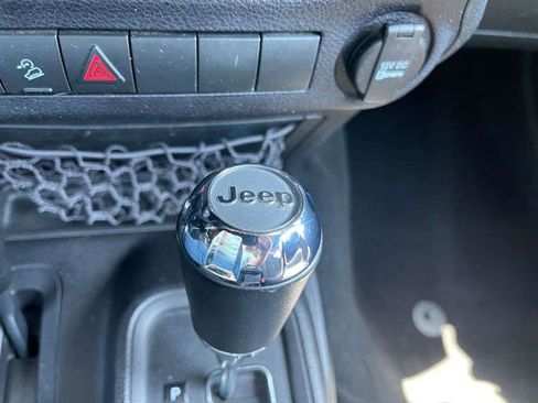 Used 2016 Jeep Wrangler Unlimited Sport w/ Quick Order Package 24S AWD/4WD image 23
