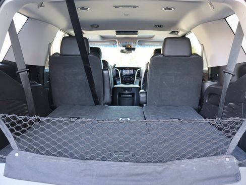 Used 2019 Cadillac Escalade Premium Luxury image 21