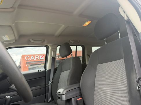 Used 2014 Jeep Patriot Sport w/ Power Value Group AWD/4WD image 9