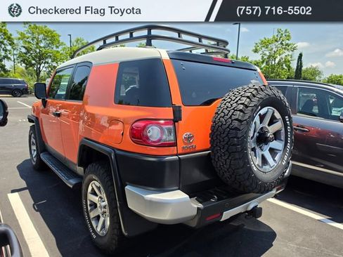 Used 2014 Toyota FJ Cruiser 4WD w/ Upgrade Package image 4