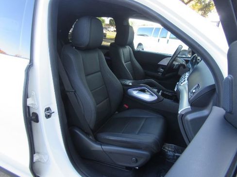 Used 2024 Mercedes-Benz GLE 450e 4MATIC image 24