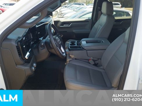 Used 2025 GMC Sierra 1500 SLT image 6
