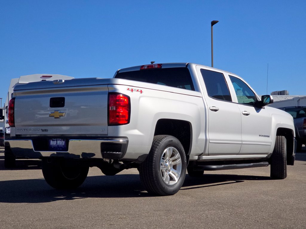 Used 2017 Chevrolet Silverado 1500 LT w/ All Star Edition AWD/4WD image 18