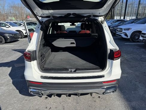 Certified 2021 Mercedes-Benz GLB 250 4MATIC image 11