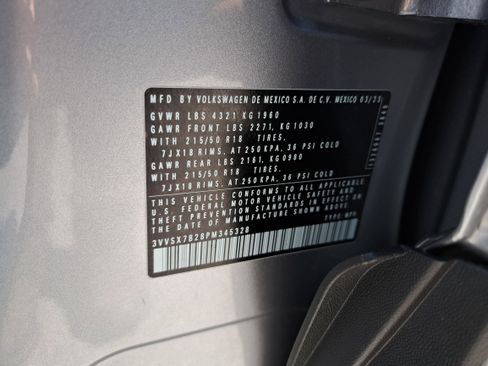 Certified 2023 Volkswagen Taos SE image 33