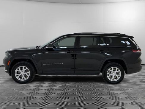 Used 2023 Jeep Grand Cherokee L Limited AWD/4WD image 2