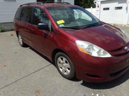 Used 2007 Toyota Sienna CE FWD image 3