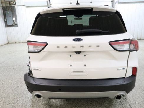 Used 2020 Ford Escape SEL image 8