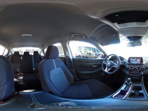 Used 2025 Nissan Sentra SV FWD image 40