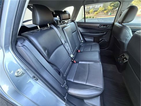 Used 2015 Subaru Outback 2.5i Limited image 24