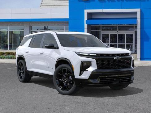 New 2026 Chevrolet Traverse RS w/ LPO, Floor Liner Package FWD image 7