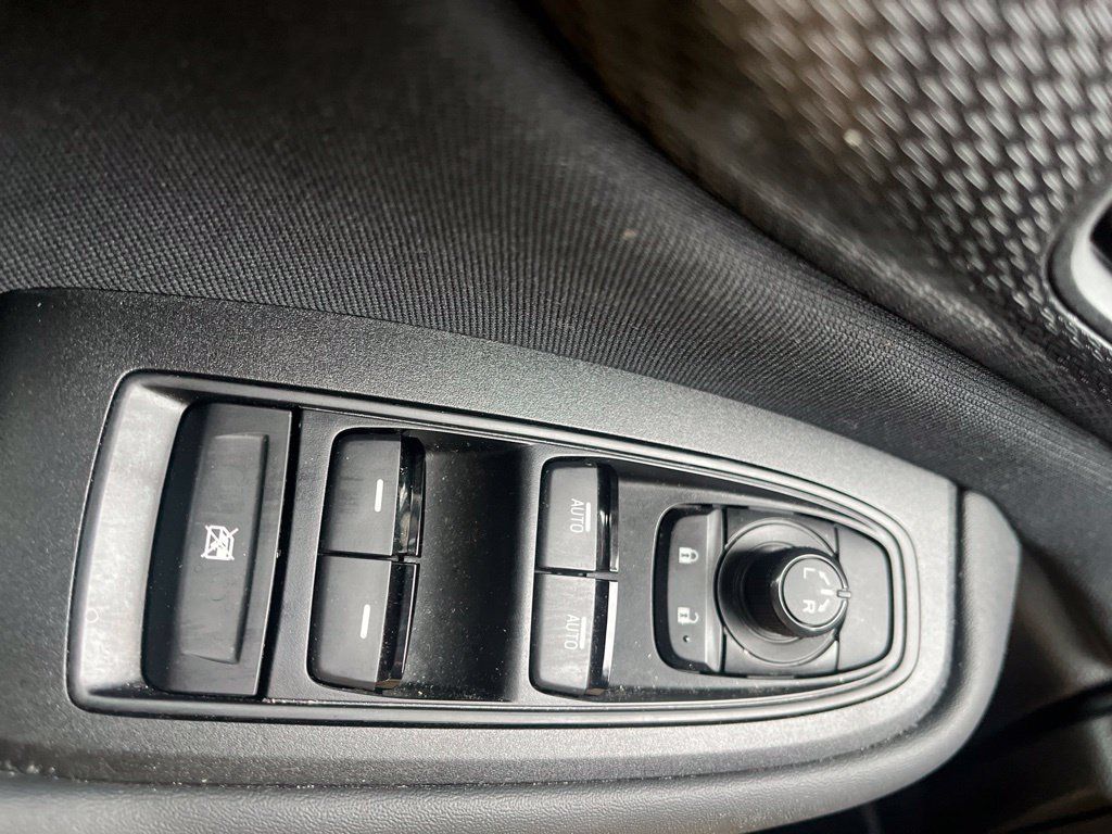 Used 2025 Subaru Outback AWD/4WD image 21