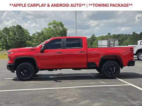 Used 2024 Chevrolet Silverado 2500 Custom w/ Custom Value Package AWD/4WD image 5