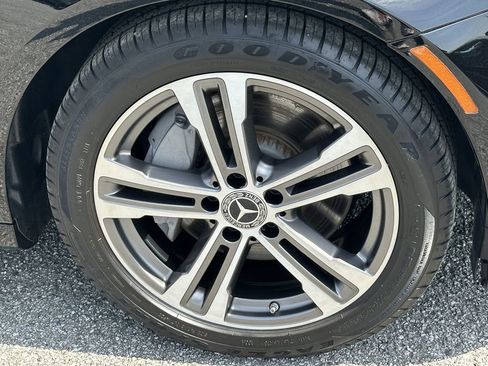 Certified 2022 Mercedes-Benz E 350 4MATIC Sedan image 13