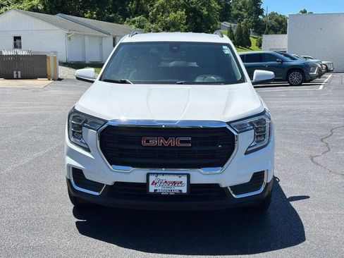 Used 2023 GMC Terrain SLE w/ Driver Convenience Package AWD/4WD image 8